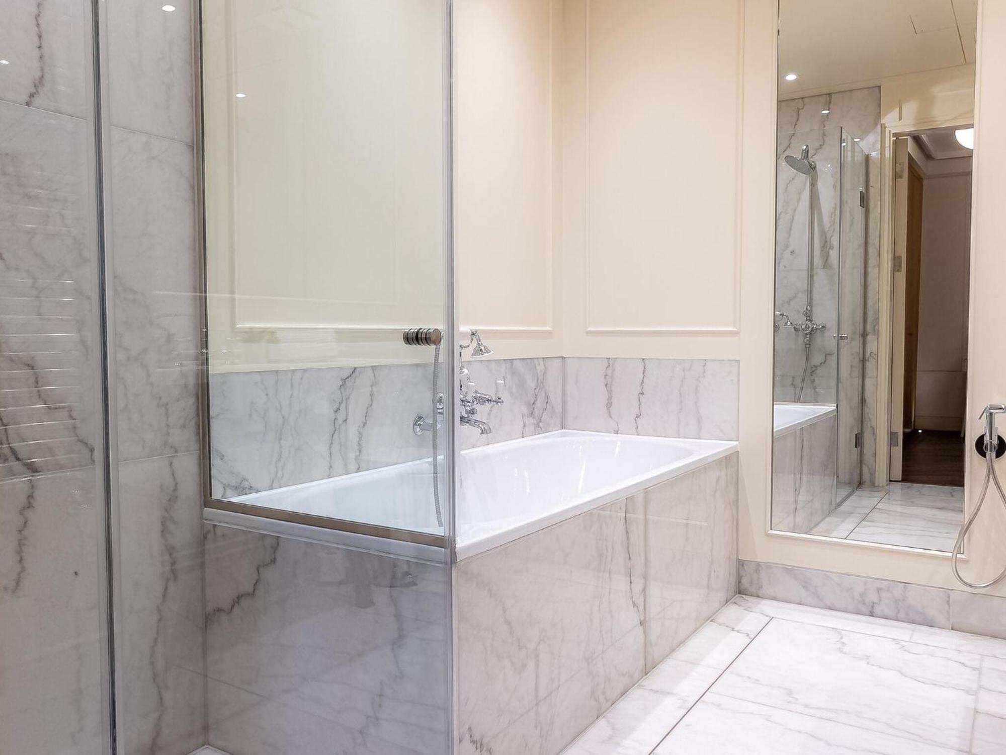 לונדון Modern Deluxe Five Bedroom House Near Chalk Farm Station By Belvilla מראה חיצוני תמונה