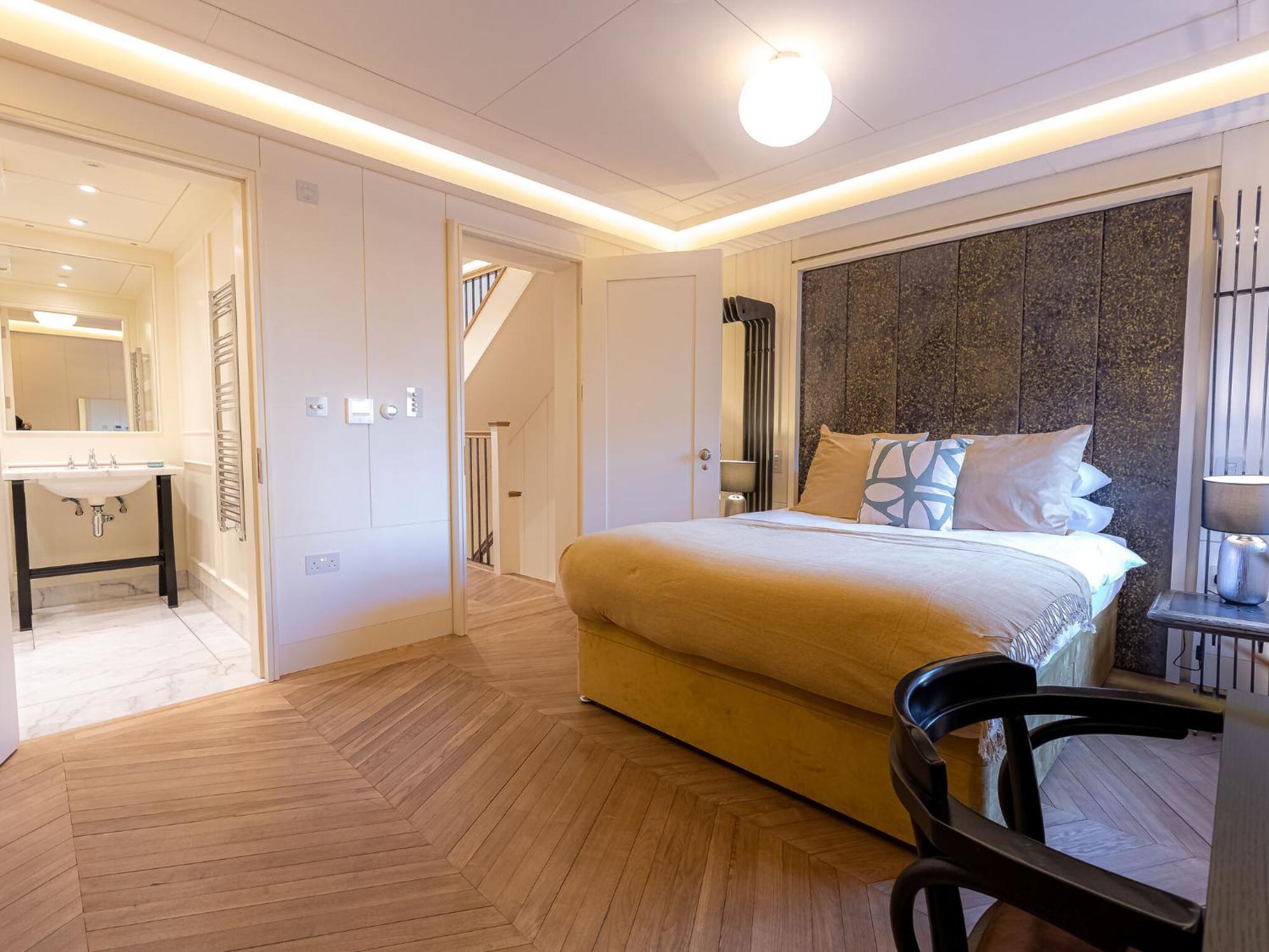 לונדון Modern Deluxe Five Bedroom House Near Chalk Farm Station By Belvilla מראה חיצוני תמונה