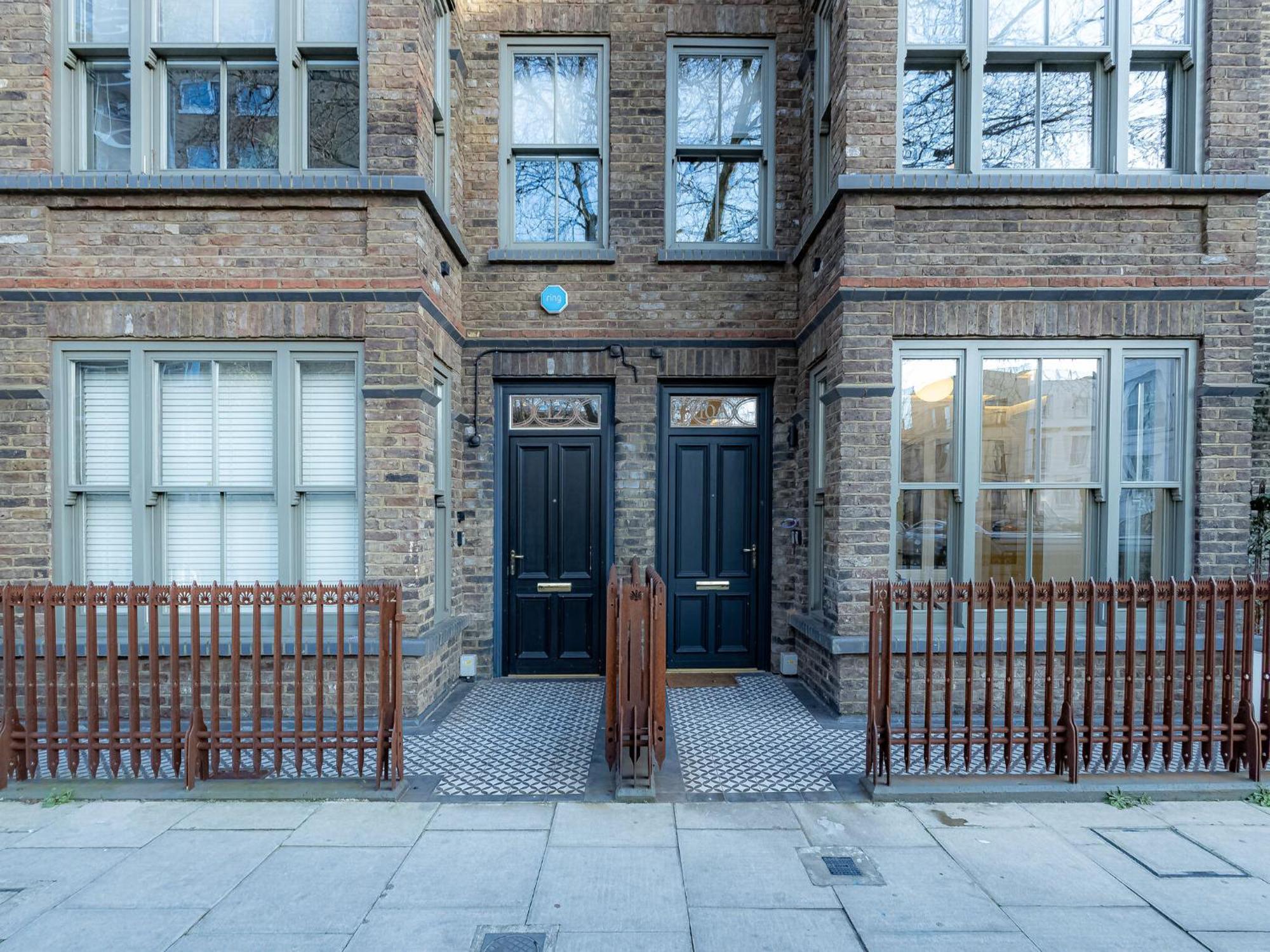 לונדון Modern Deluxe Five Bedroom House Near Chalk Farm Station By Belvilla מראה חיצוני תמונה